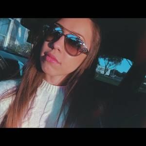 Meet your Posher, Klari